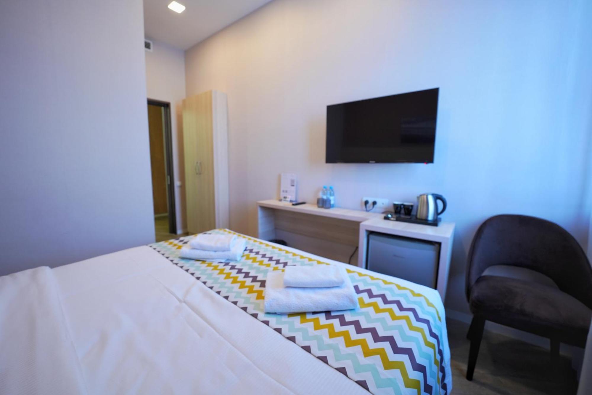 יירבאן 4Guest Hotel מראה חיצוני תמונה