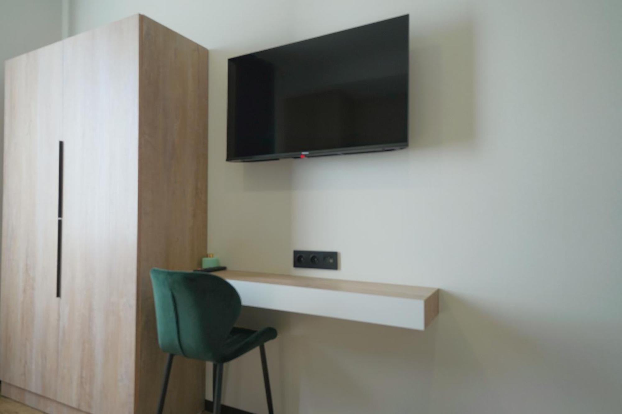 יירבאן 4Guest Hotel מראה חיצוני תמונה