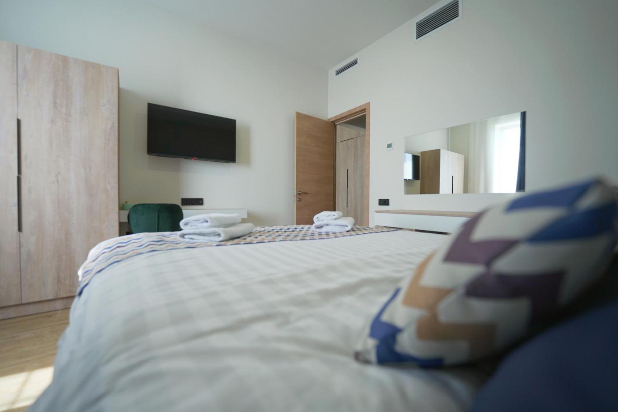 יירבאן 4Guest Hotel מראה חיצוני תמונה