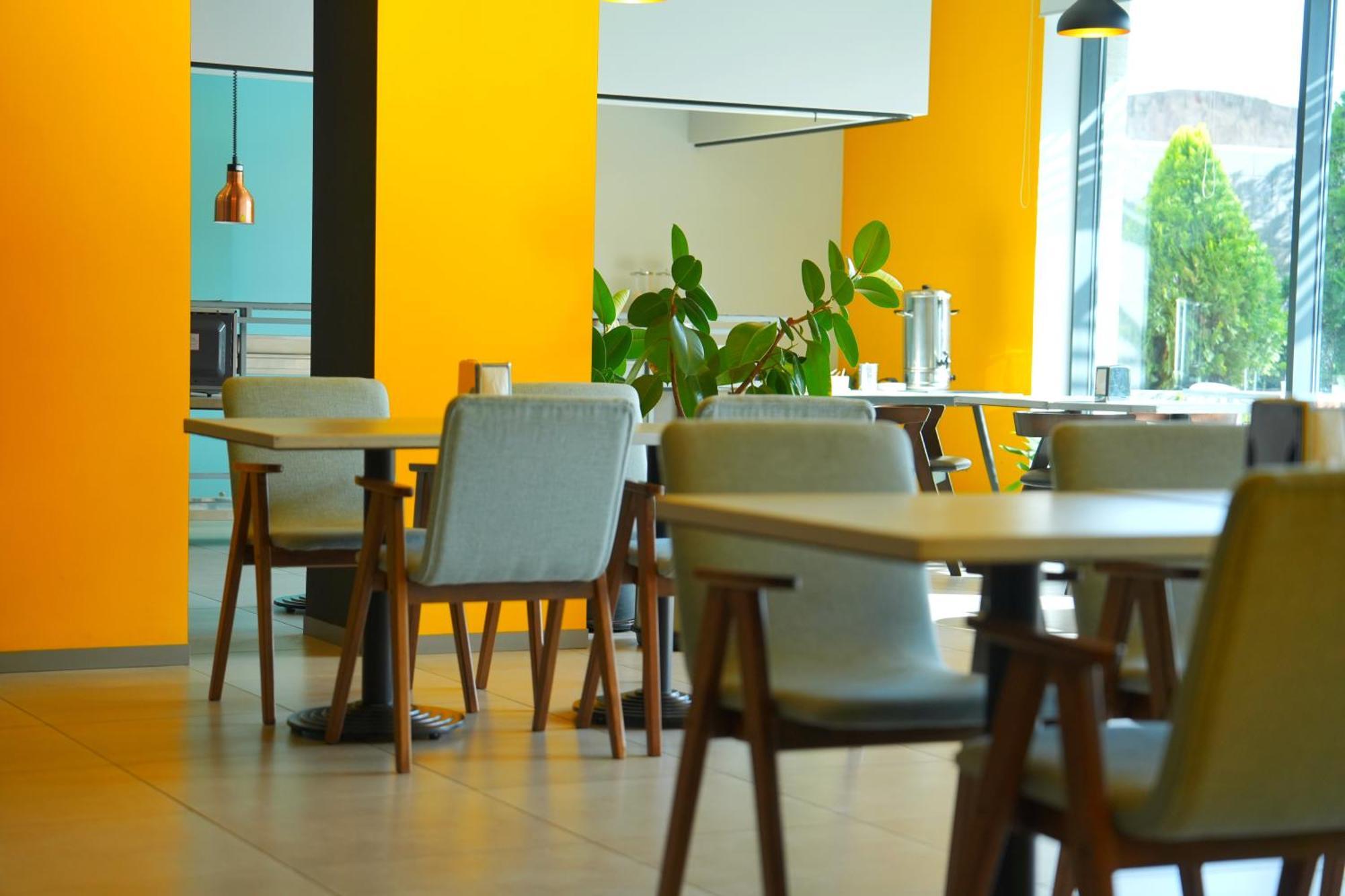 יירבאן 4Guest Hotel מראה חיצוני תמונה