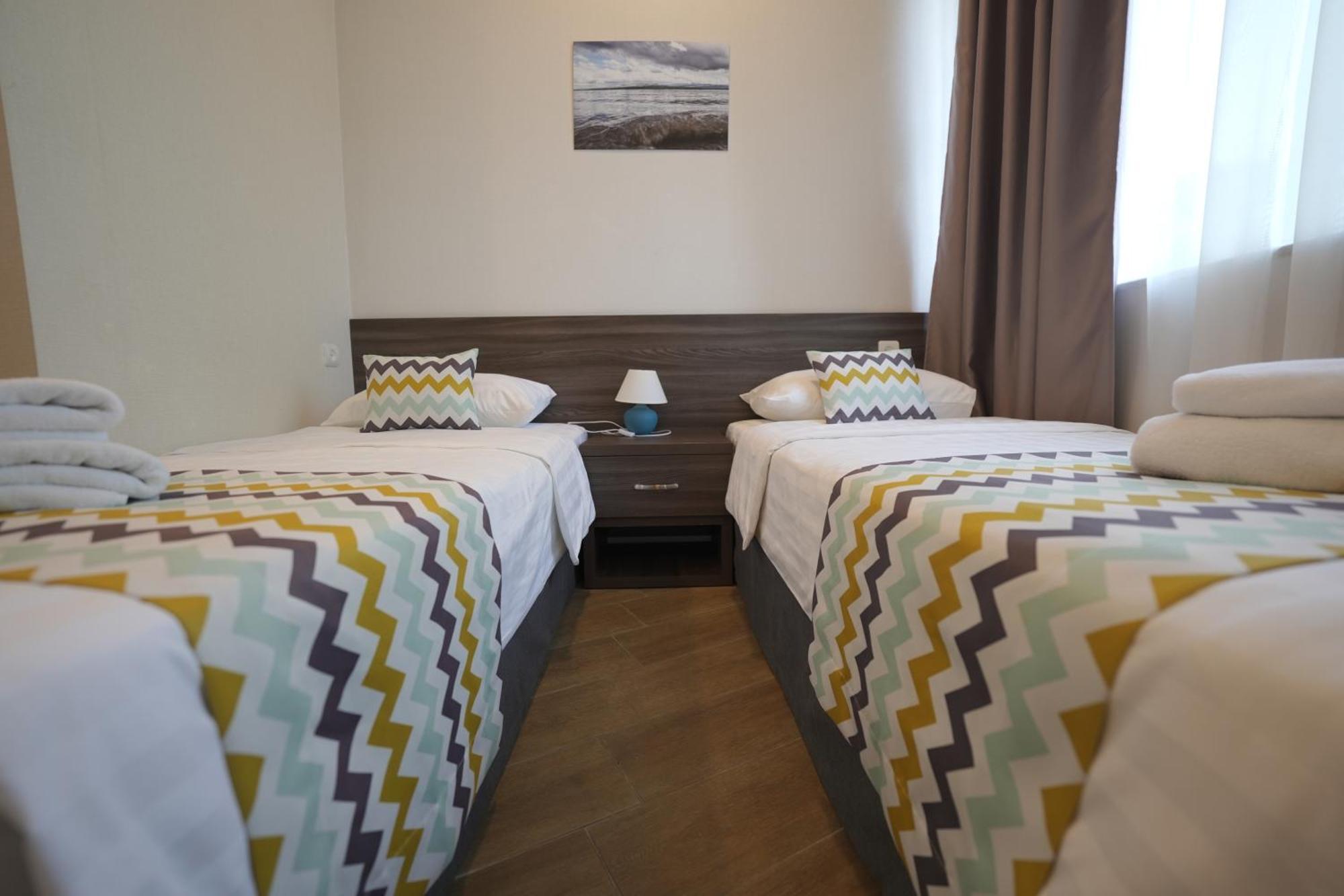 יירבאן 4Guest Hotel מראה חיצוני תמונה