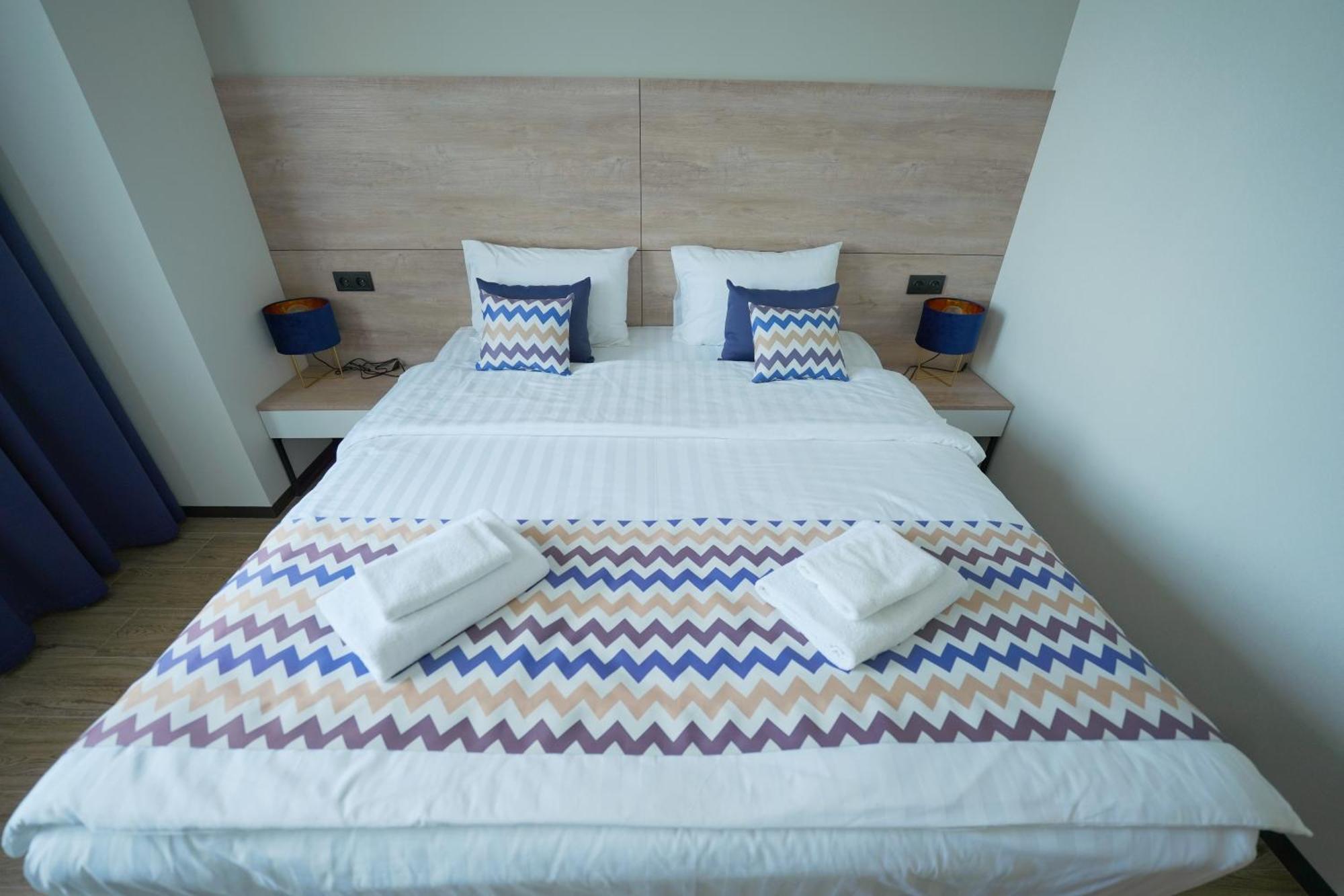 יירבאן 4Guest Hotel מראה חיצוני תמונה