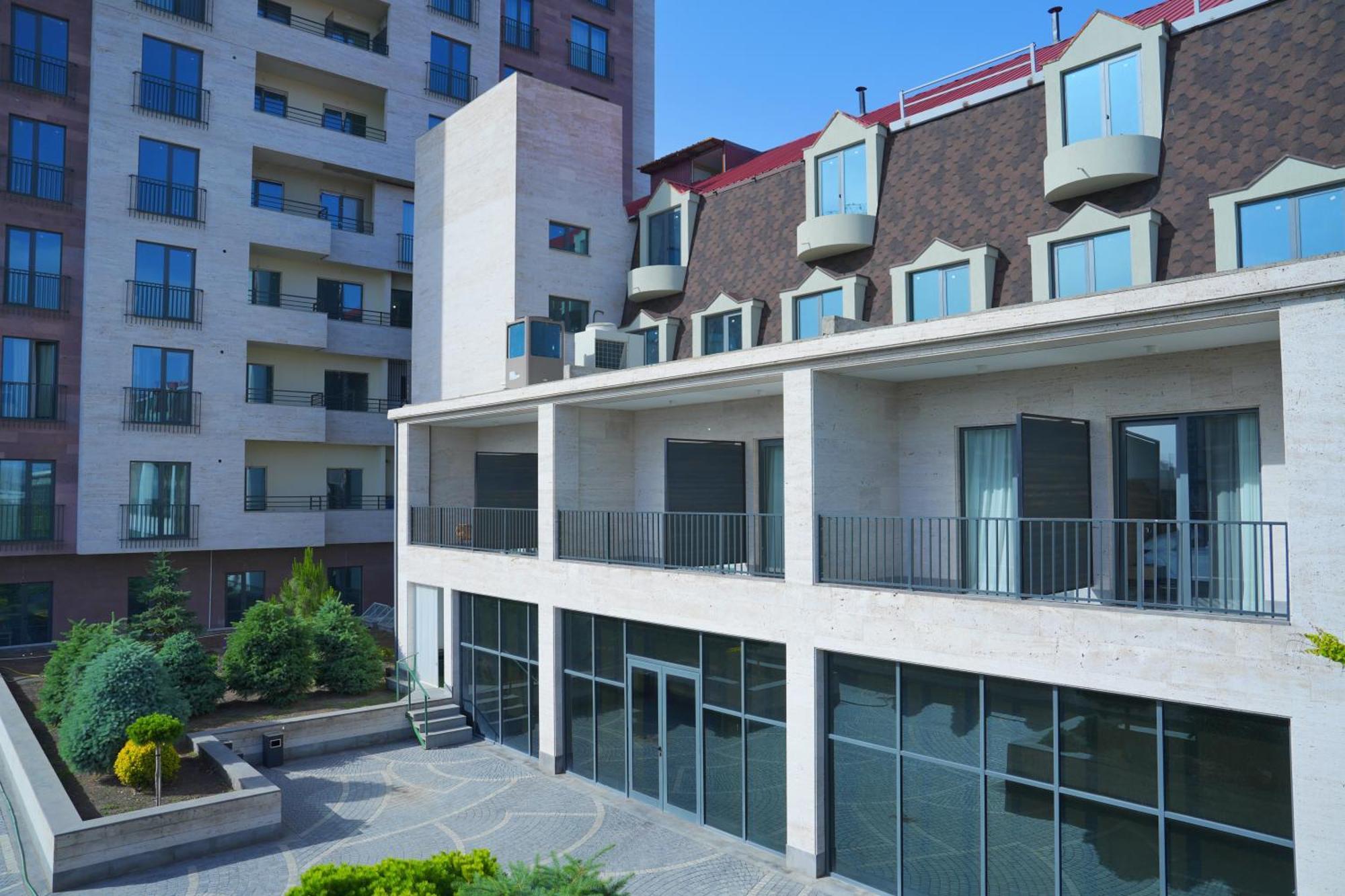 יירבאן 4Guest Hotel מראה חיצוני תמונה
