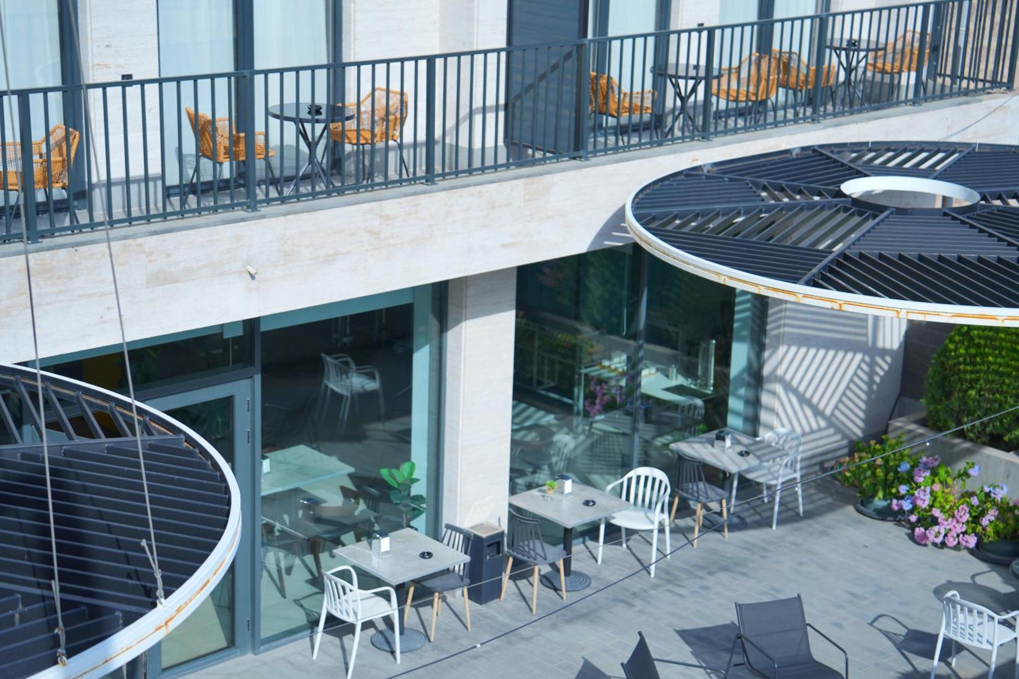 יירבאן 4Guest Hotel מראה חיצוני תמונה