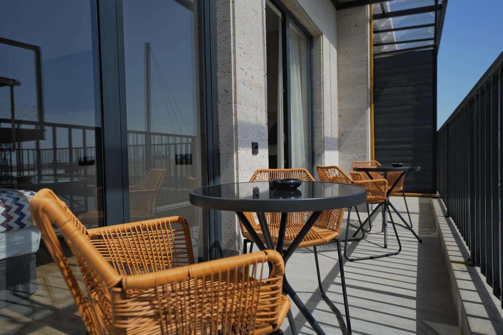 יירבאן 4Guest Hotel מראה חיצוני תמונה