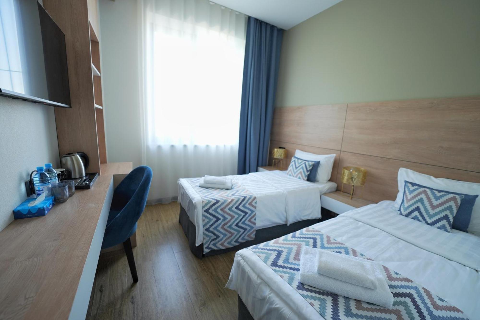 יירבאן 4Guest Hotel מראה חיצוני תמונה